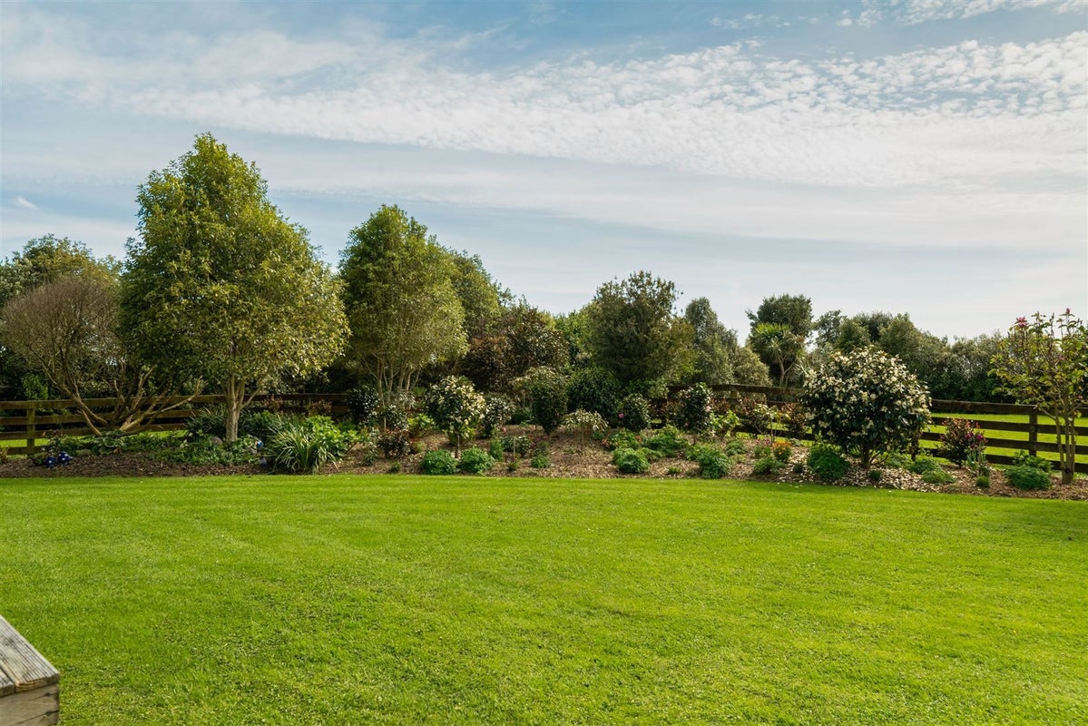 13 Pukematawai Lane, Levin, Levin - Carousel 24