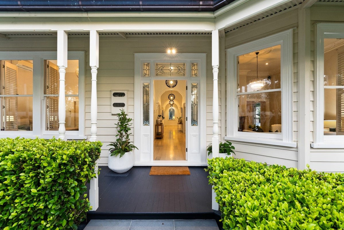 14 Henley Road, Mount Eden, Auckland - Carousel 2