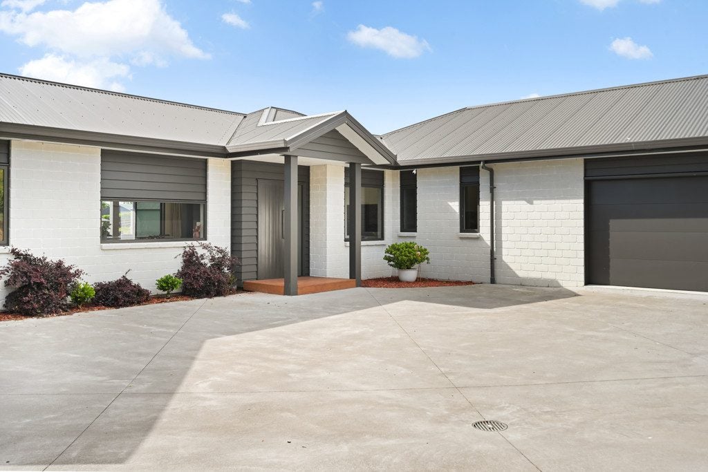 43 Edwards Street, Kimbolton, Feilding - Carousel 1