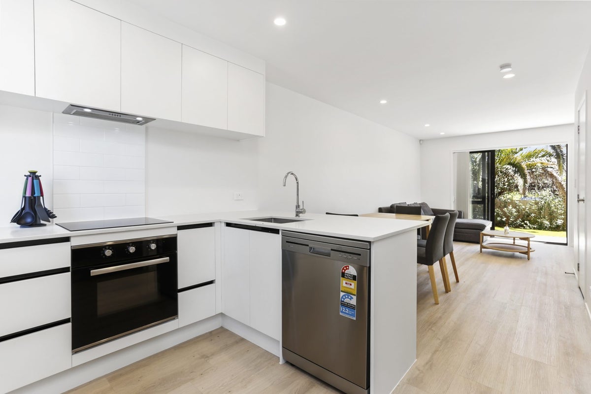 38 Timata Lane, Favona, Auckland - Carousel 2