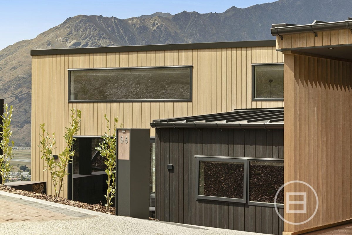 86 Middleton Road, Queenstown Hill, Queenstown - Carousel 2