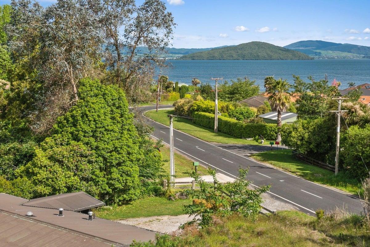 24 Te Waerenga Road, Hamurana - Carousel 12