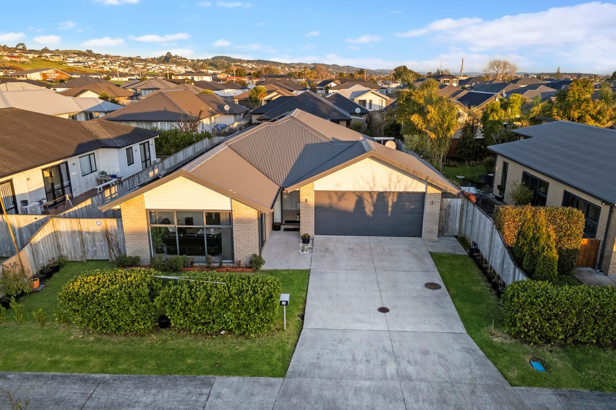13 Mangatiti ST, Papakura, Auckland - Carousel 1