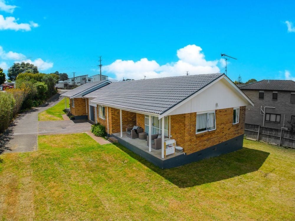 91 Triangle Road, Massey, Auckland - Carousel 1