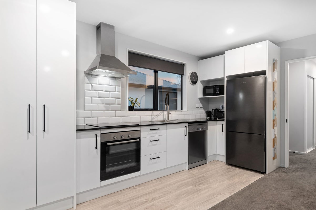 2/30A Northcote Road, Northcote, Christchurch - Carousel 2