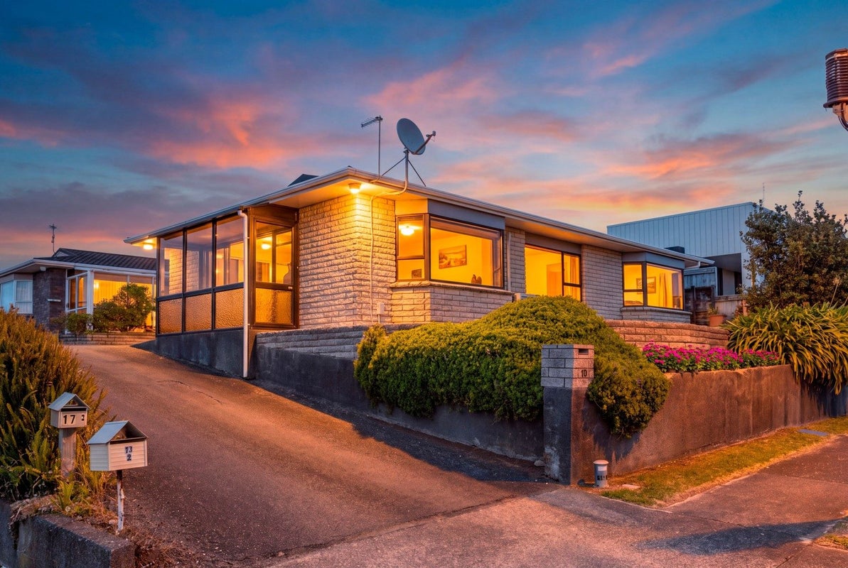 1/17 Roy Terrace, Moturoa, New Plymouth, Taranaki - Carousel 1