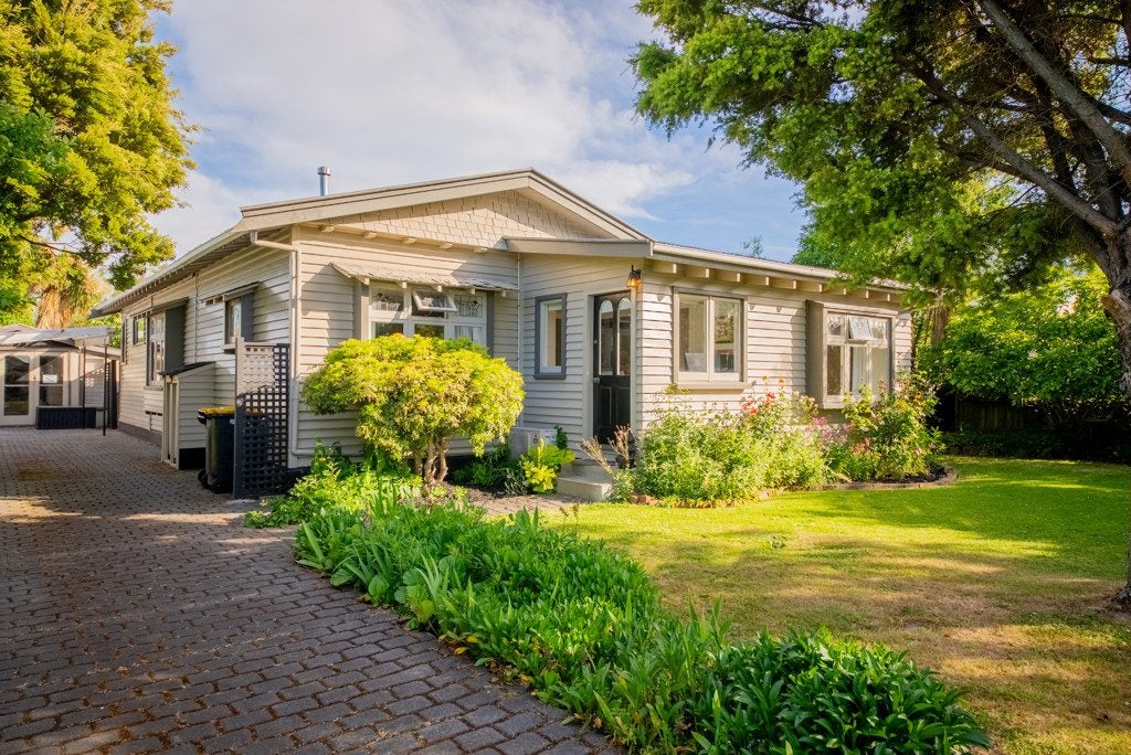 20 Stenness Avenue, Somerfield, Christchurch - Carousel 1