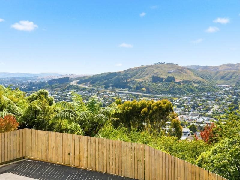 6A Chastudon Place, Tawa, Wellington - Carousel 14