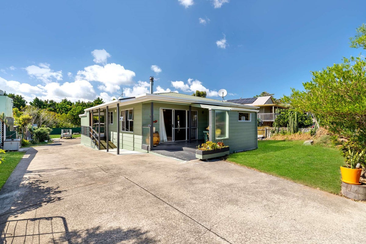 132 Takahe Road, Ahipara, Kaitaia - Carousel 1