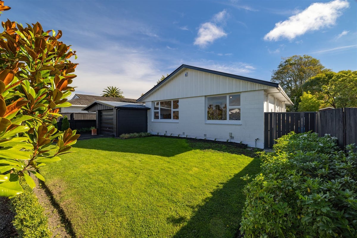 32 Rossiter Avenue, Redwood, Christchurch - Carousel 25