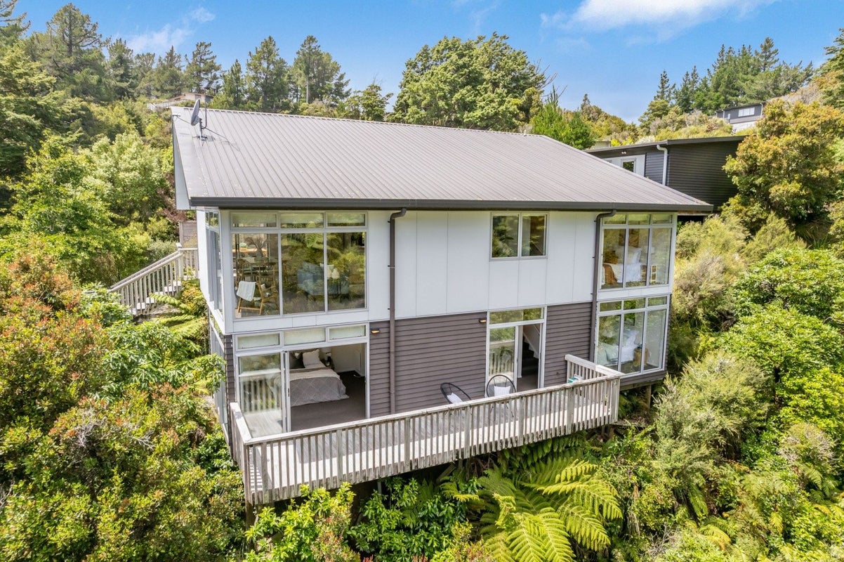 30 Mount Marua Drive, Timberlea, Upper Hutt - Carousel 2