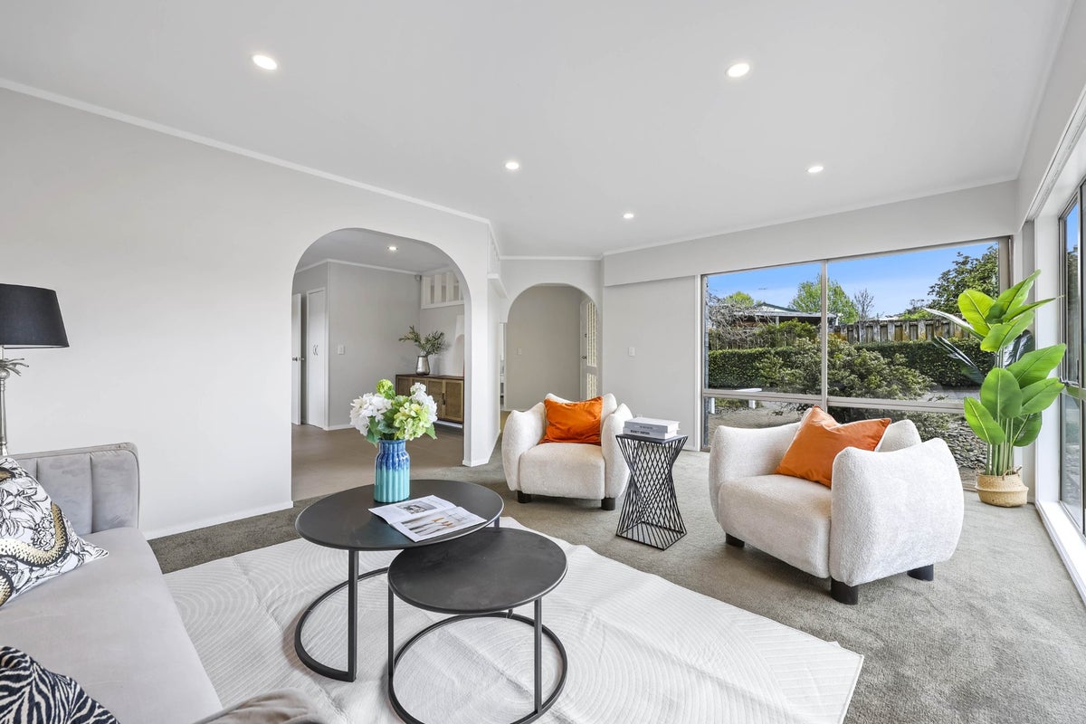 34 Beechdale Crescent, Pakuranga Heights, Auckland - Carousel 2