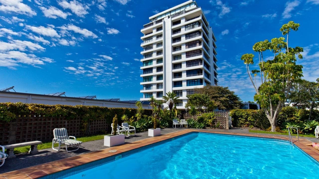 105/45 STANLEY POINT RD, Stanley Point - Carousel 1
