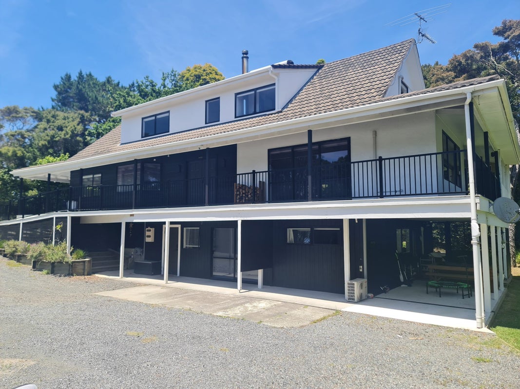 3 William Pitcher Place, Greenhithe, Auckland - Carousel 2