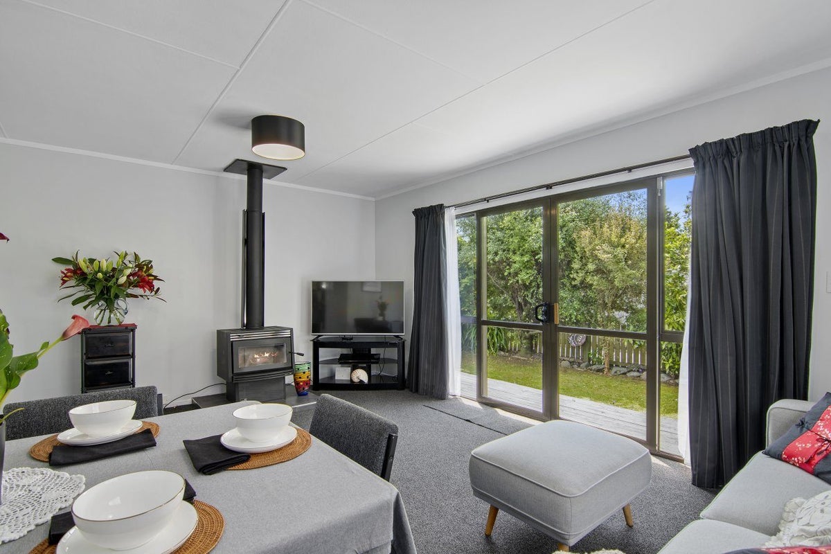 4/100 Cambria Street, The Wood, Nelson - Carousel 2