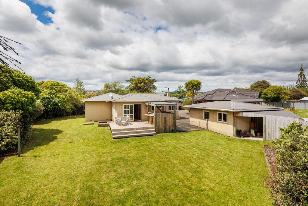 25 Galway Avenue, Hokowhitu, Palmerston North - Carousel 1