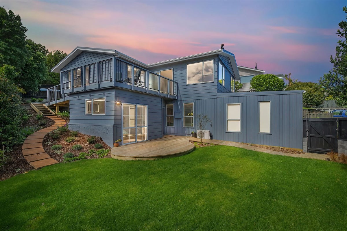 64 Sea Vista Drive, Pukerua Bay, Porirua - Carousel 1