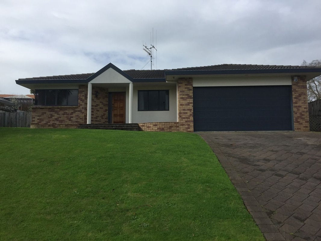 62 Castlewold Drive, Bethlehem, Tauranga - Carousel 1