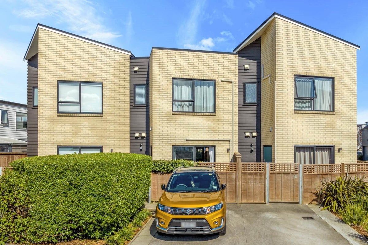 15 Mapou Road, Hobsonville, Auckland - Carousel 1