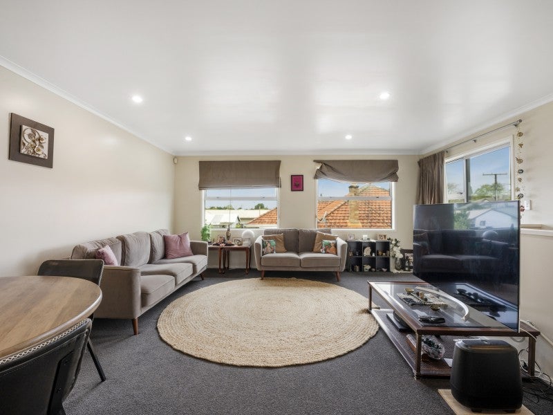 35B Enderley Avenue, Enderley, Hamilton - Carousel 1