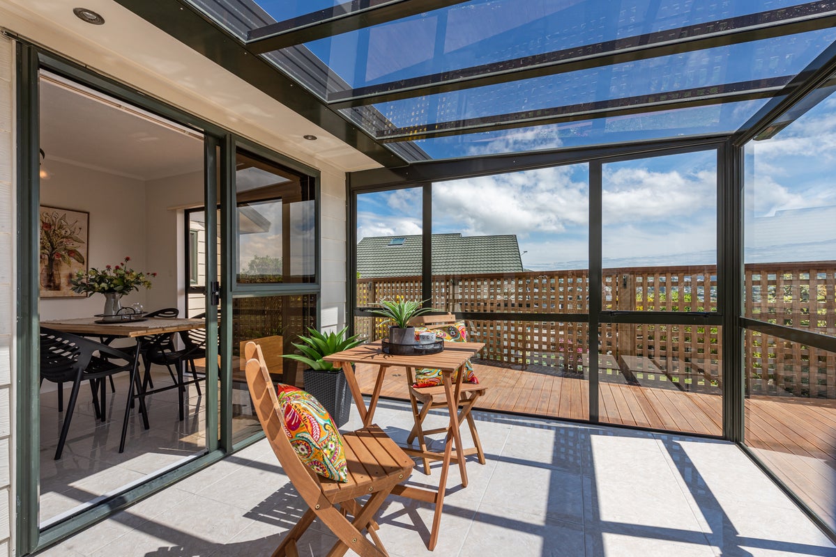 4A Peppertree Lane, Woodridge, Wellington - Carousel 2