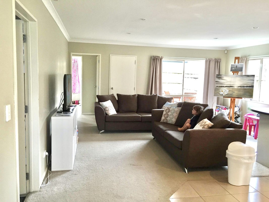 20 Birchlands Road, Flat Bush, Auckland - Carousel 2