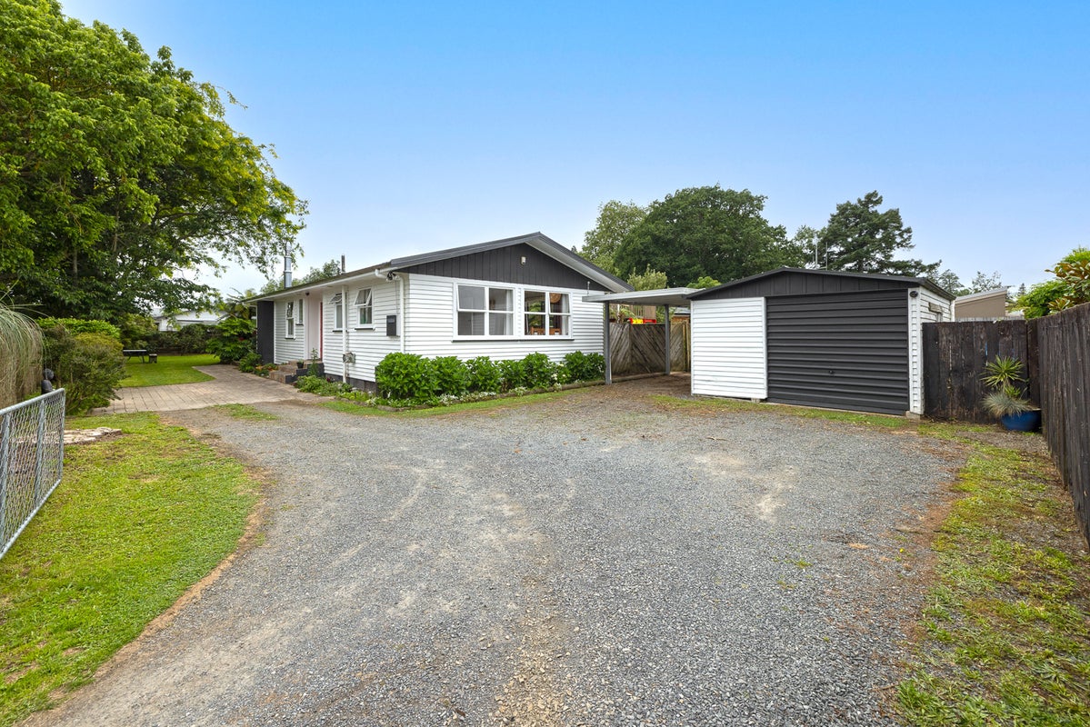 9 Swift Place, Leamington, Cambridge - Carousel 18