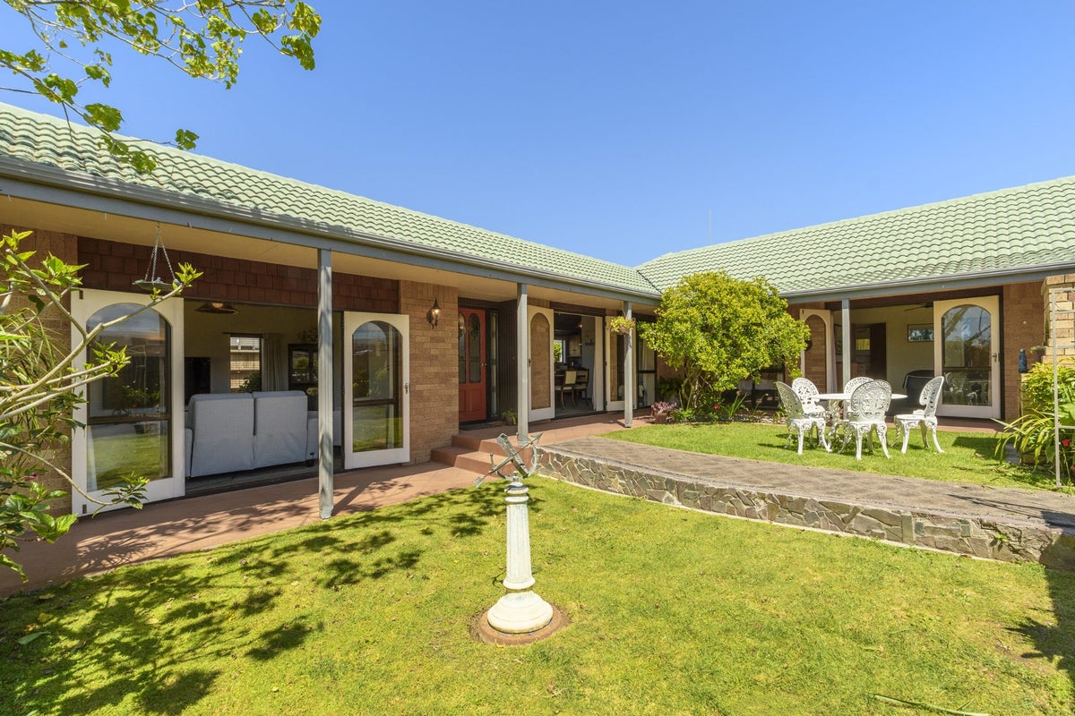 18 Waratah Street, Matua, Tauranga - Carousel 1