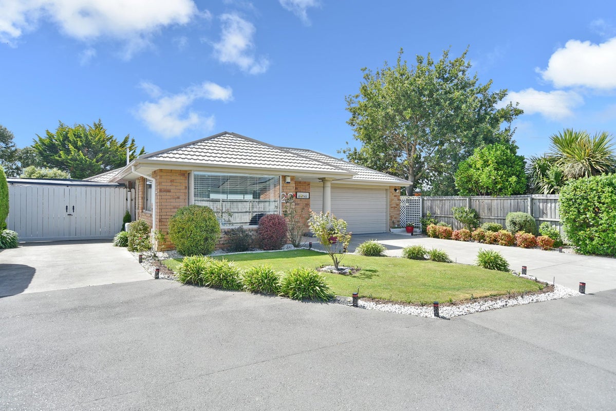 22 Sweet Waters Place, Woolston, Christchurch - Carousel 1