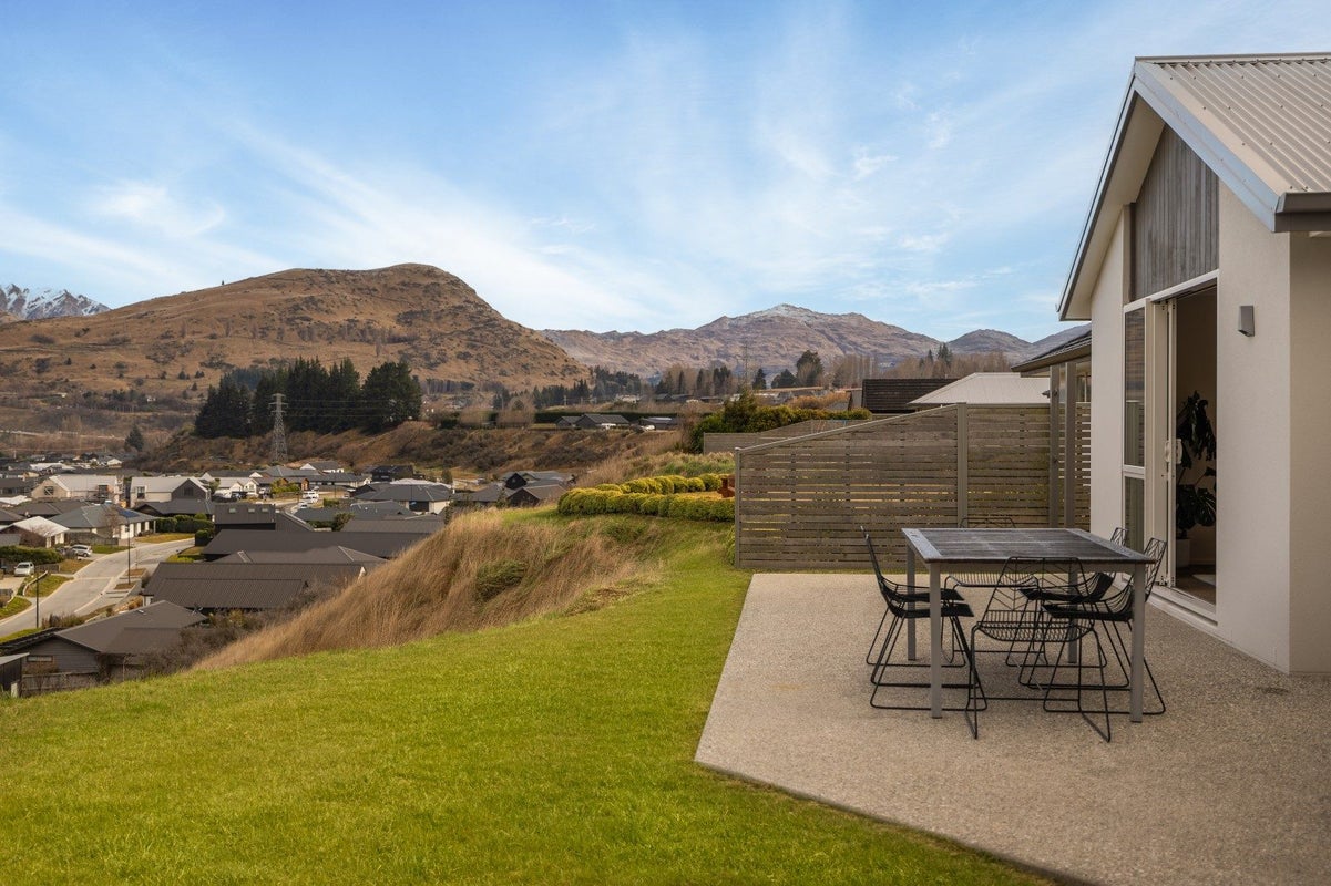 9 Marston RD, Wakatipu Basin - Carousel 24