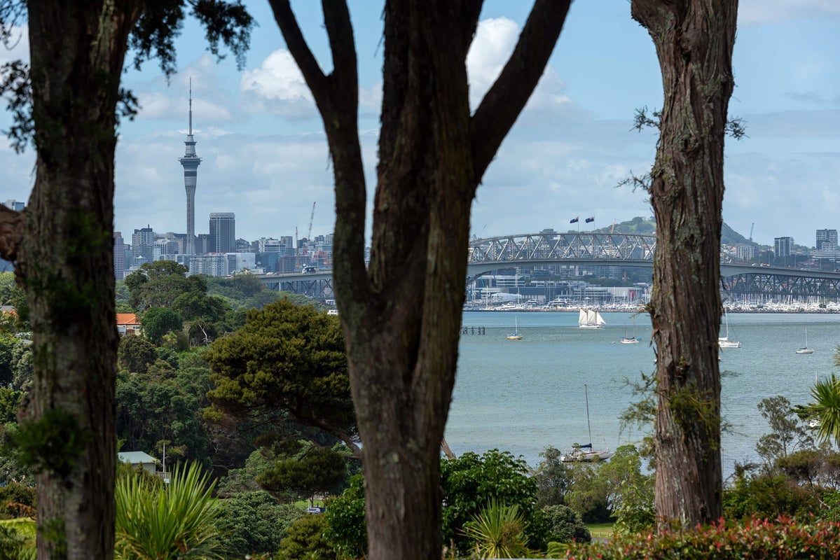 32A Seaview Avenue, Northcote, Auckland - Carousel 2