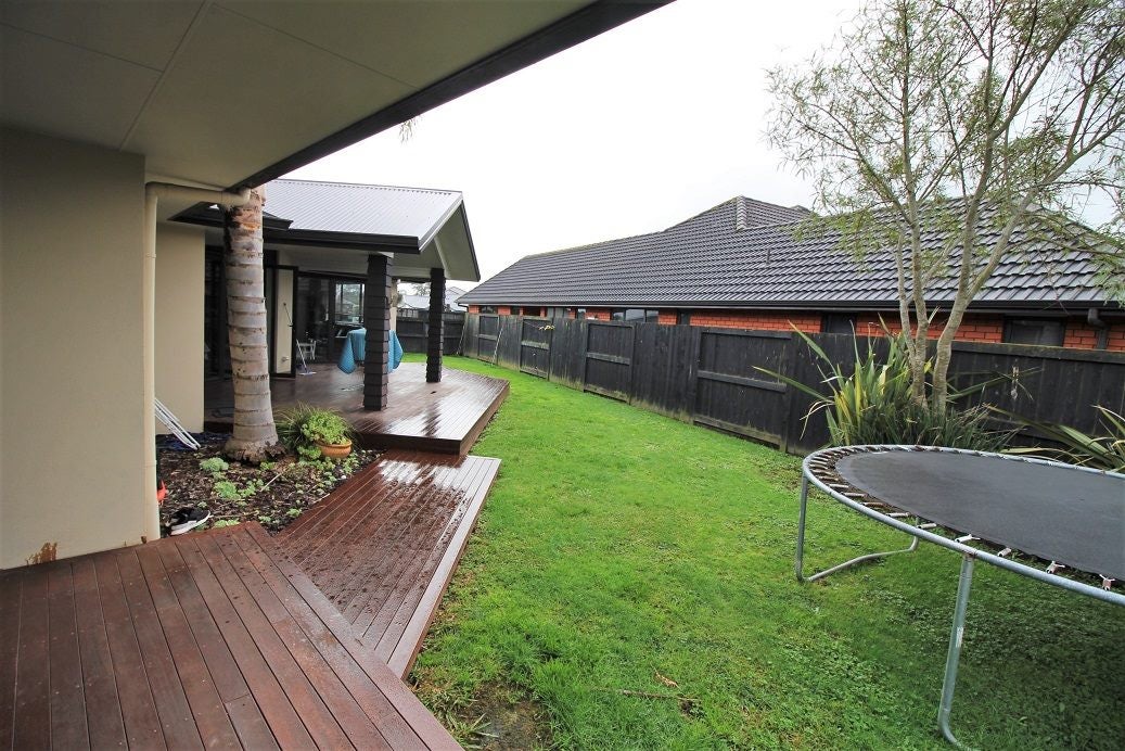 99 Saint James Drive, Huntington, Hamilton - Carousel 20
