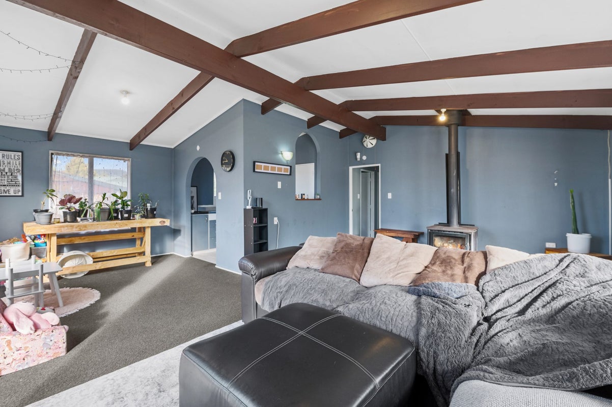 4 Cypress Place, Owhata, Rotorua - Carousel 2