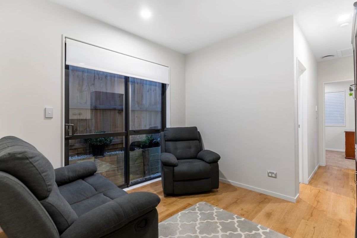 59 Tir Conaill Avenue, Flat Bush, Auckland - Carousel 2