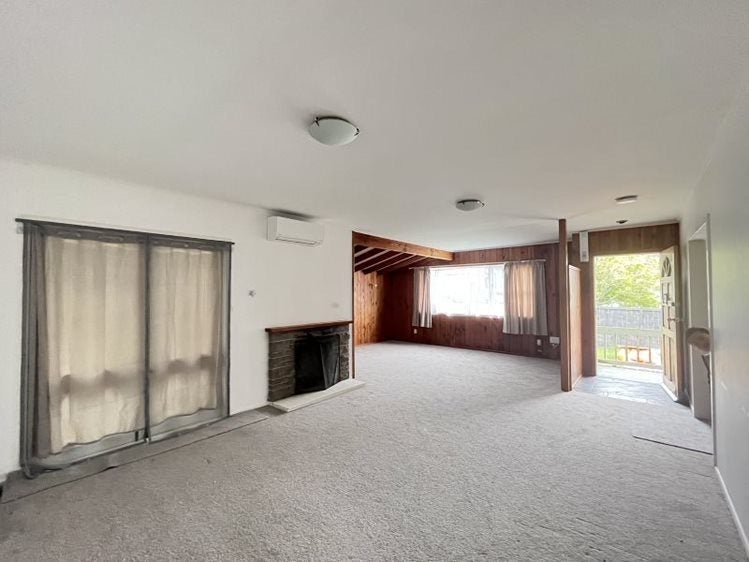 52 Stottholm Road, Titirangi, Auckland - Carousel 2