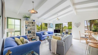 2/92 Coronation Road, Hillcrest, Auckland - Carousel 1