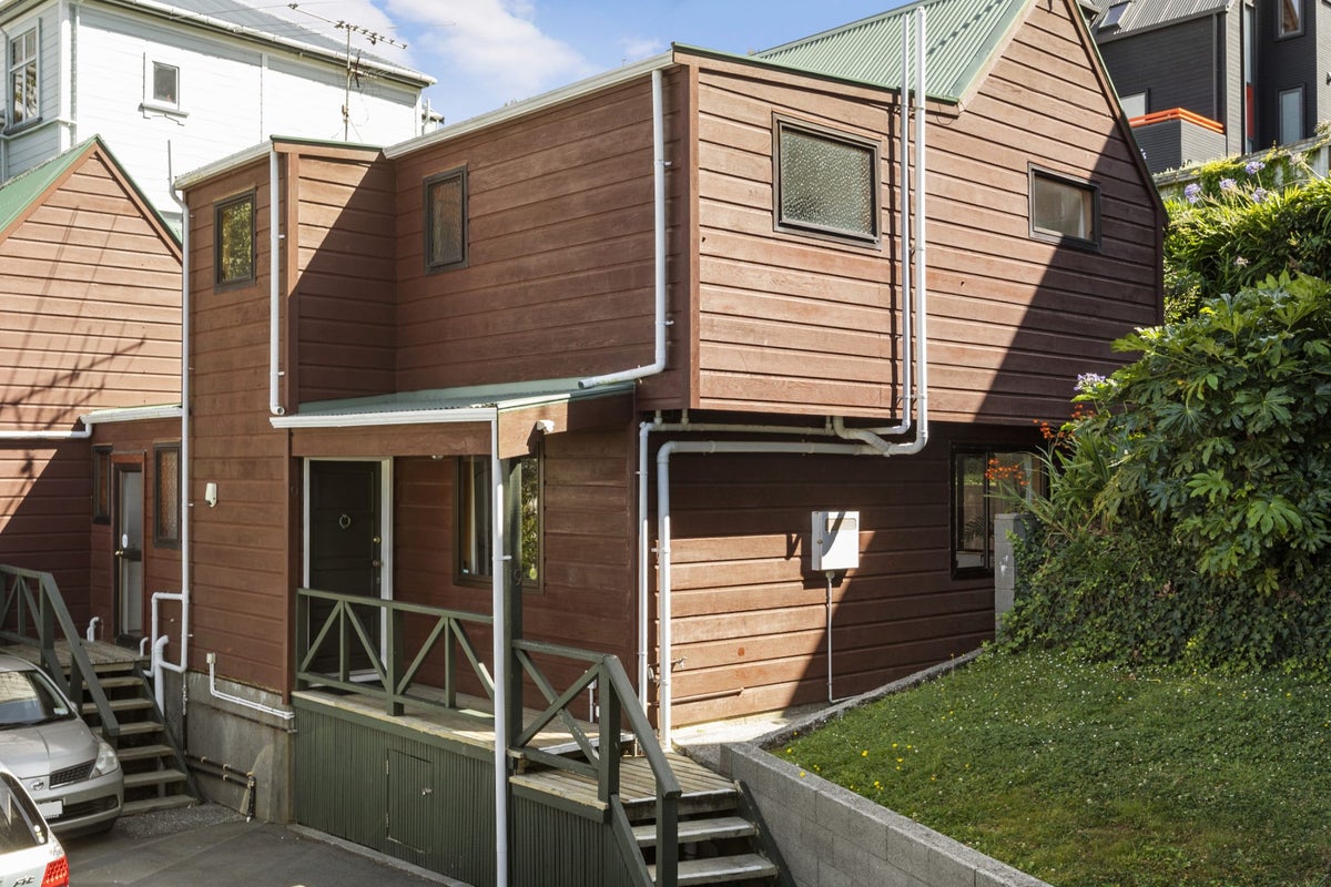 9/85 Elizabeth Street, Mount Victoria, Wellington - Carousel 2