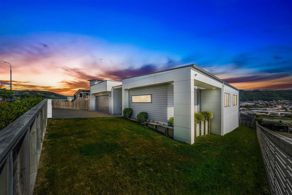 76 John Burke Drive, Aotea, Porirua - Carousel 2