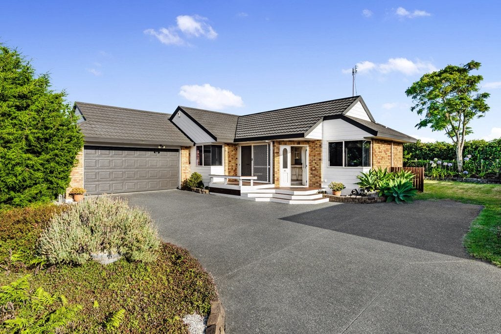 22 Harbour Lights Close, West Harbour, Auckland - Carousel 1