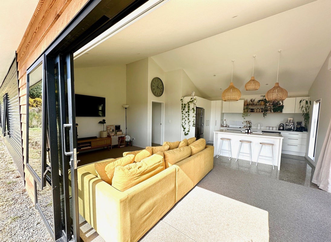 36 Wyre Street, Kaitangata - Carousel 2