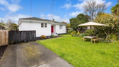 6 Tui Grove, Elderslea, Upper Hutt - Carousel 1