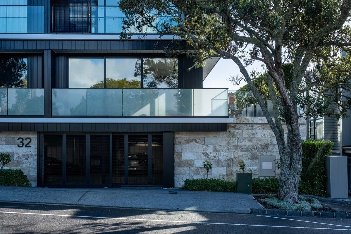 103/32 Shelly Beach Road, Saint Marys Bay, Auckland - Carousel 13
