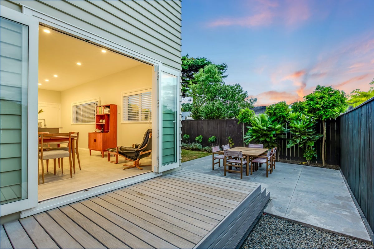 341C Waiwhetu Road, Fairfield, Lower Hutt - Carousel 1