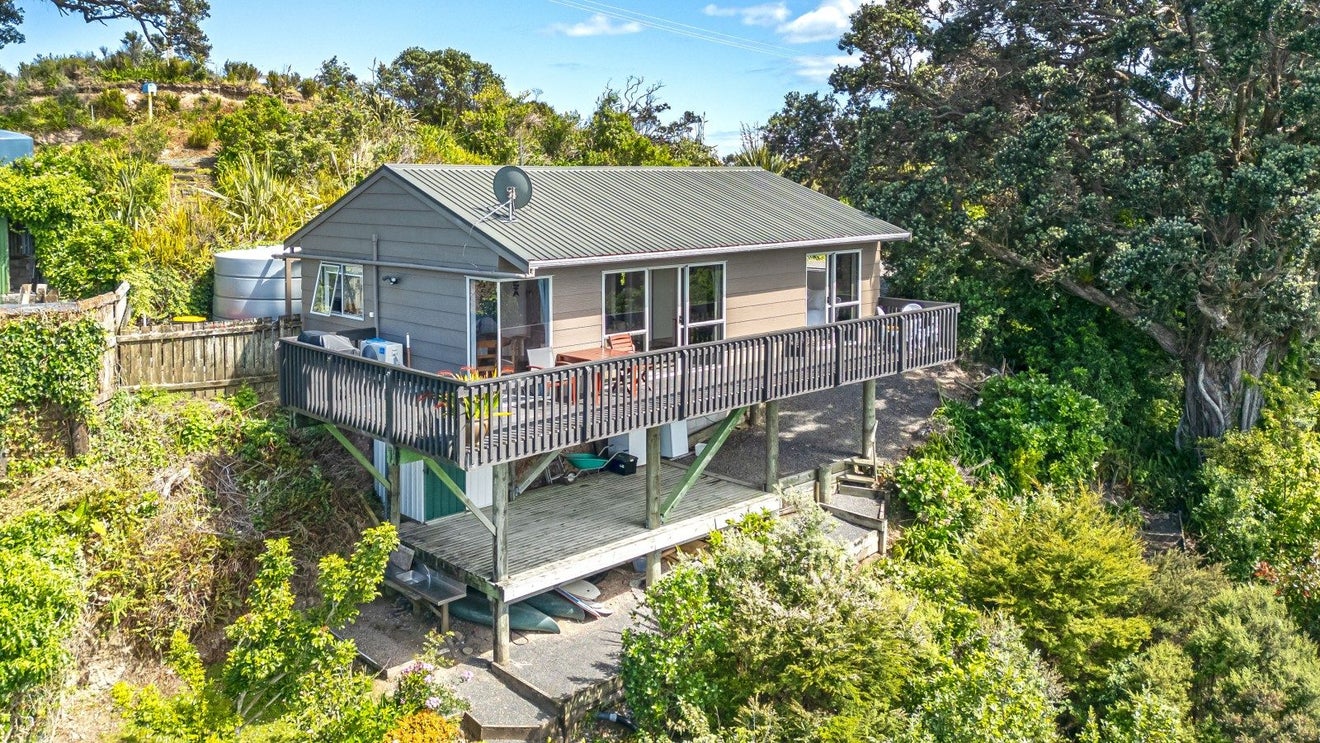 1695 Wyuna Bay Road, Coromandel, Thames-Coromandel, Waikato - Carousel 2