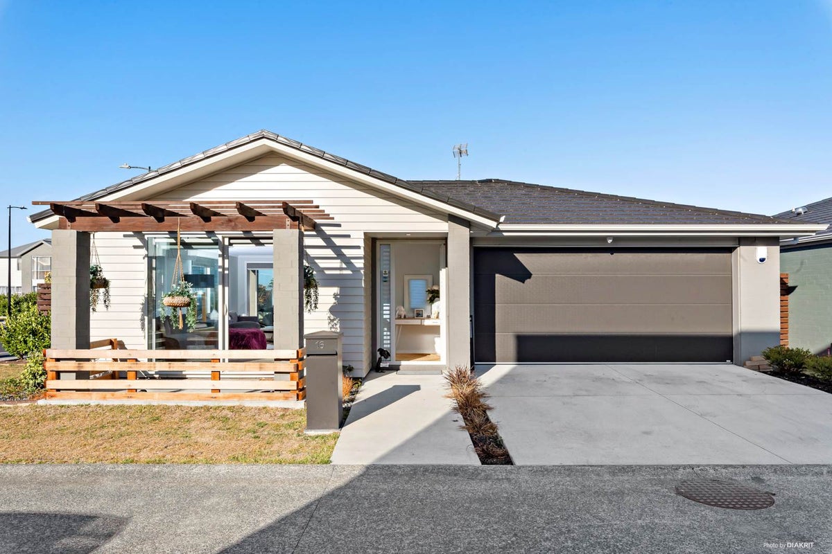 16 Taukari Road, Takanini, Auckland - Carousel 2