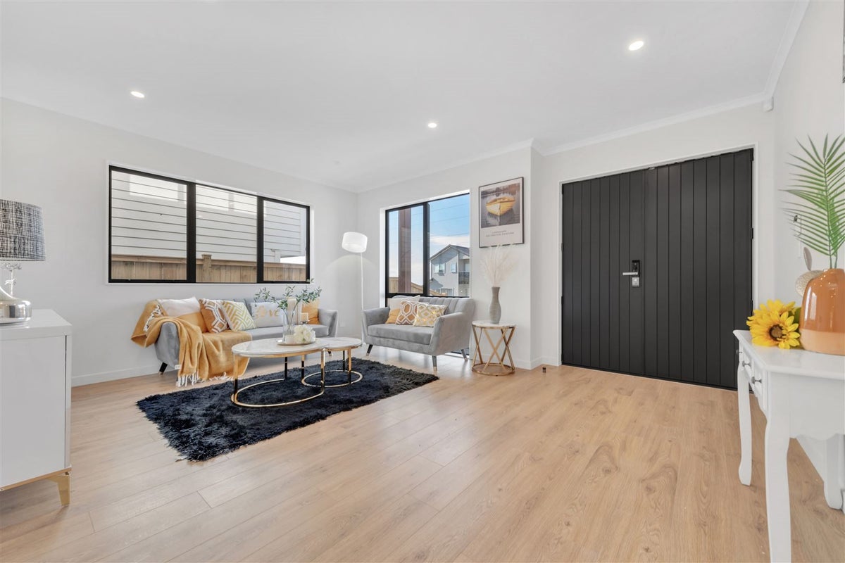 84 Koromeke Street, Flat Bush, Auckland - Carousel 2
