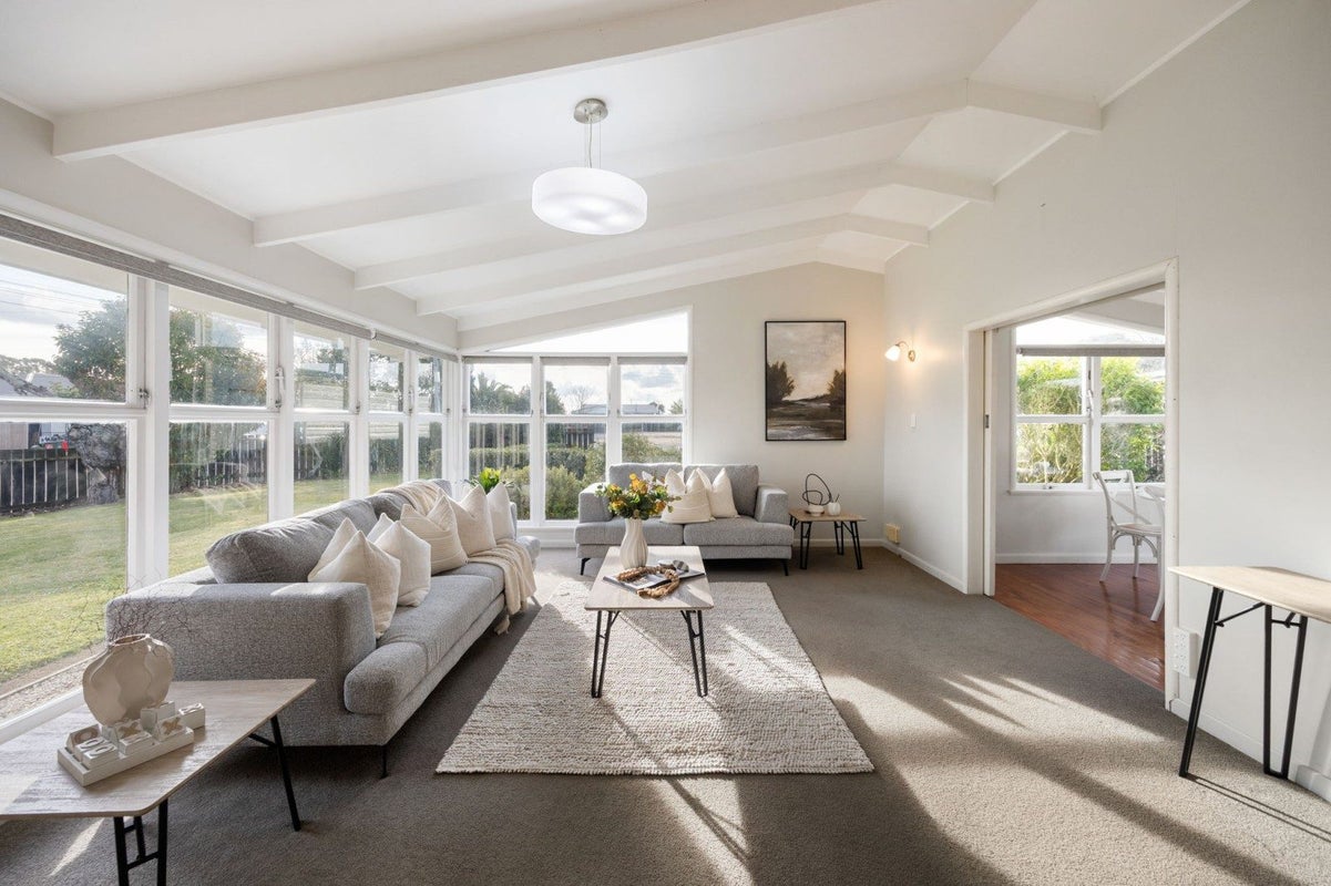 16 Saint Pauls Road, Chartwell, Hamilton - Carousel 1