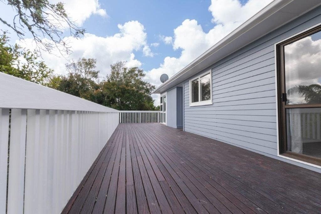 6 Gilpin Place, Beach Haven, Auckland - Carousel 1