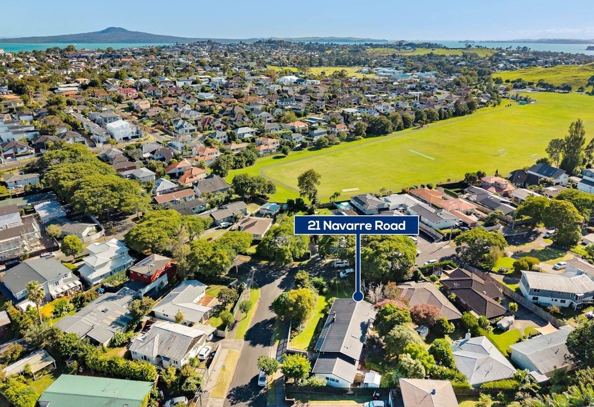 21 Navarre Road, Glendowie, Auckland - Carousel 26