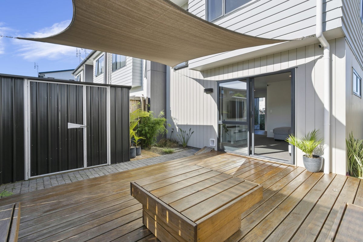 2 Jean Alma Lane, Wattle Downs, Auckland - Carousel 2